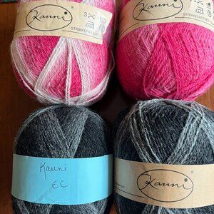 Kanni yarn and Wiggle Wrap pattern